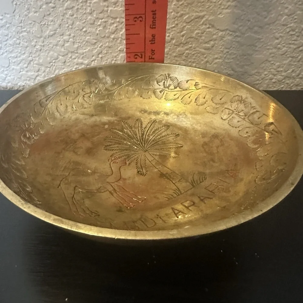 Vintage‎ Brass Bowl Saudi Arabia Camel And Palm Tree Engraved